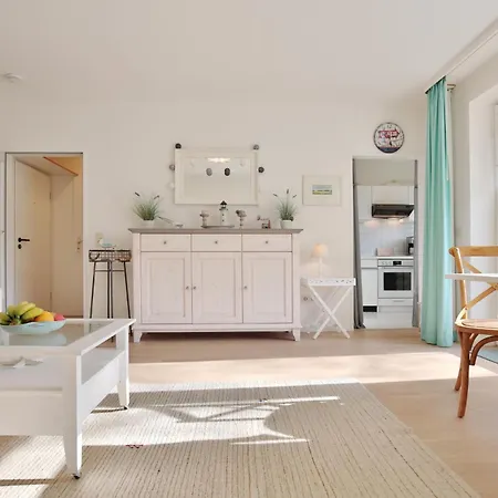 Apartment Haus Kastanienallee 3 5